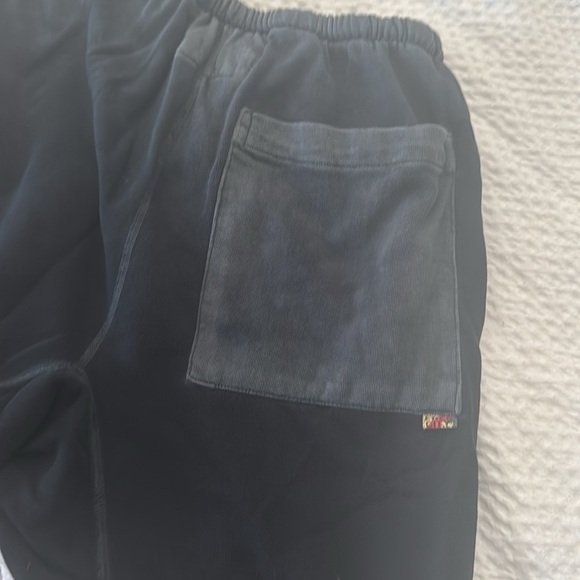 FREECITY
Super Fluffy Pocket Sweatpants - Picture 13 of 13